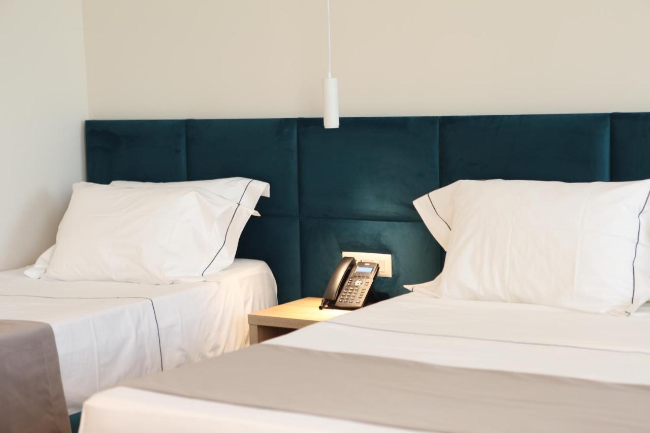 Volmar Hotel ドゥラス エクステリア 写真